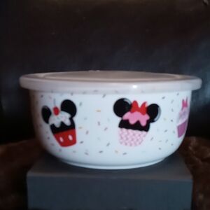 Disney White and Black Mickey Mouse Cupcake Bowl